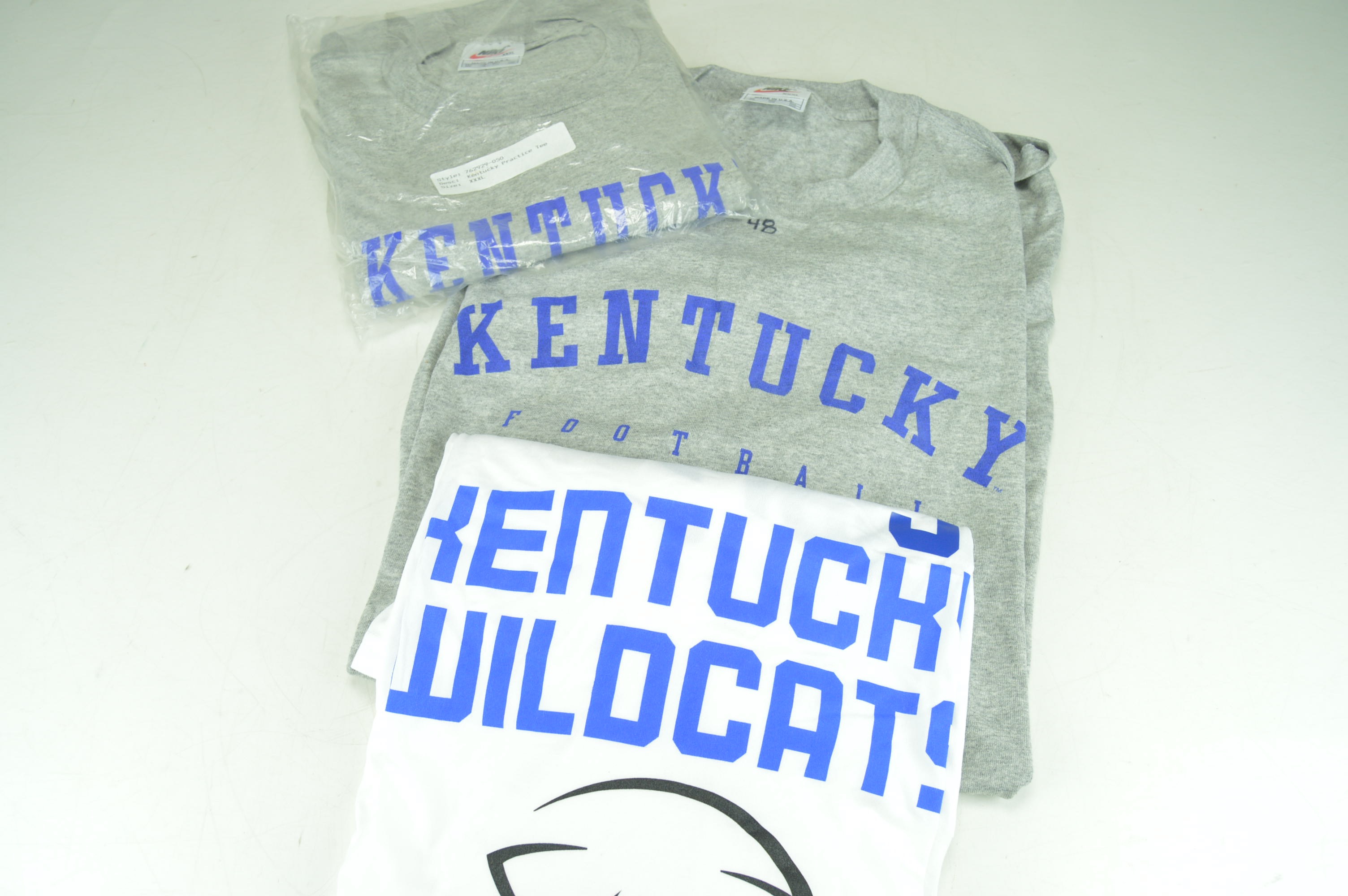 Collection of Men's XXXL University of Kentucky Apparel