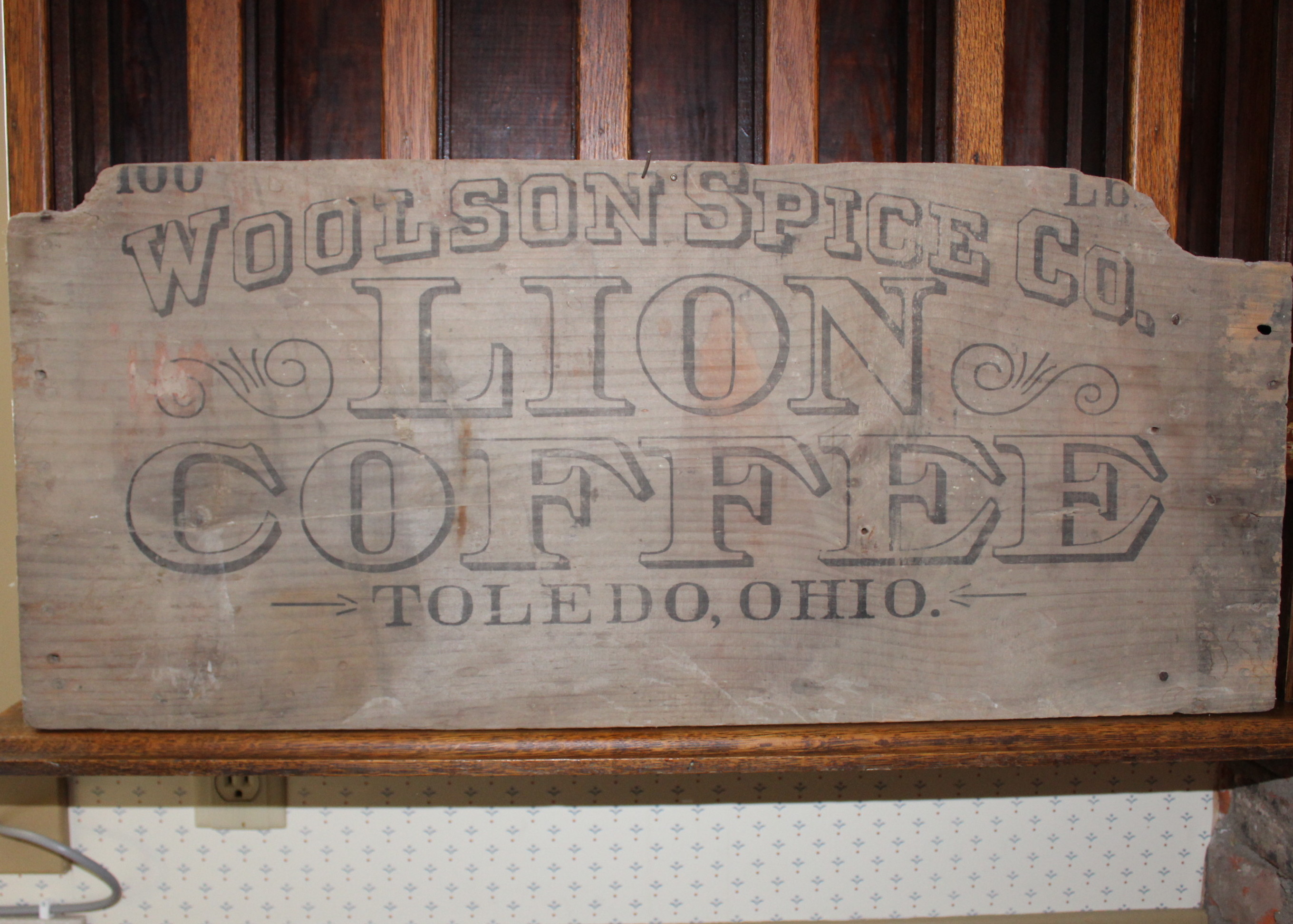 Woolson's Wall-Mount Display Spice Rack and Front of Shipping Crate