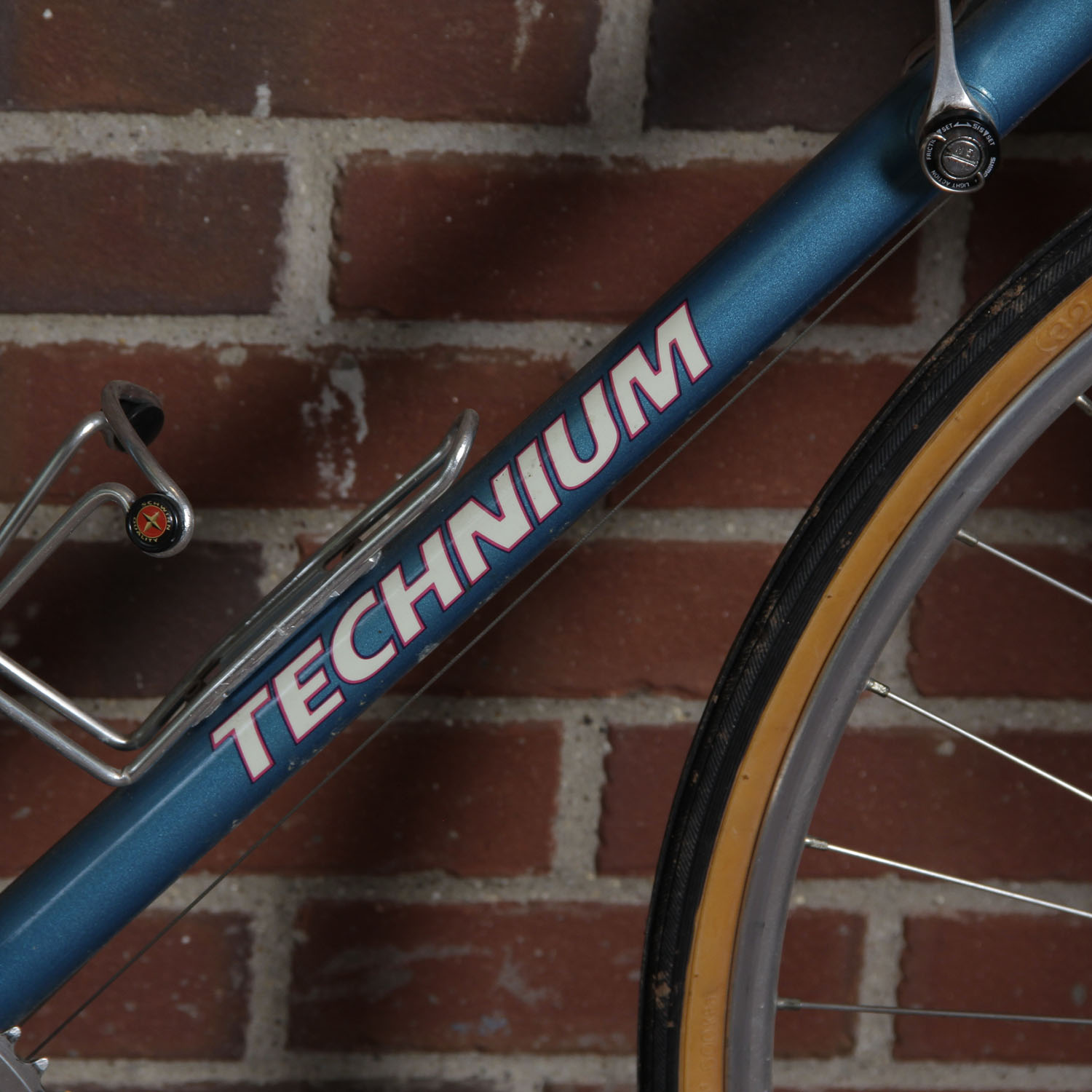 Raleigh Technium Bike