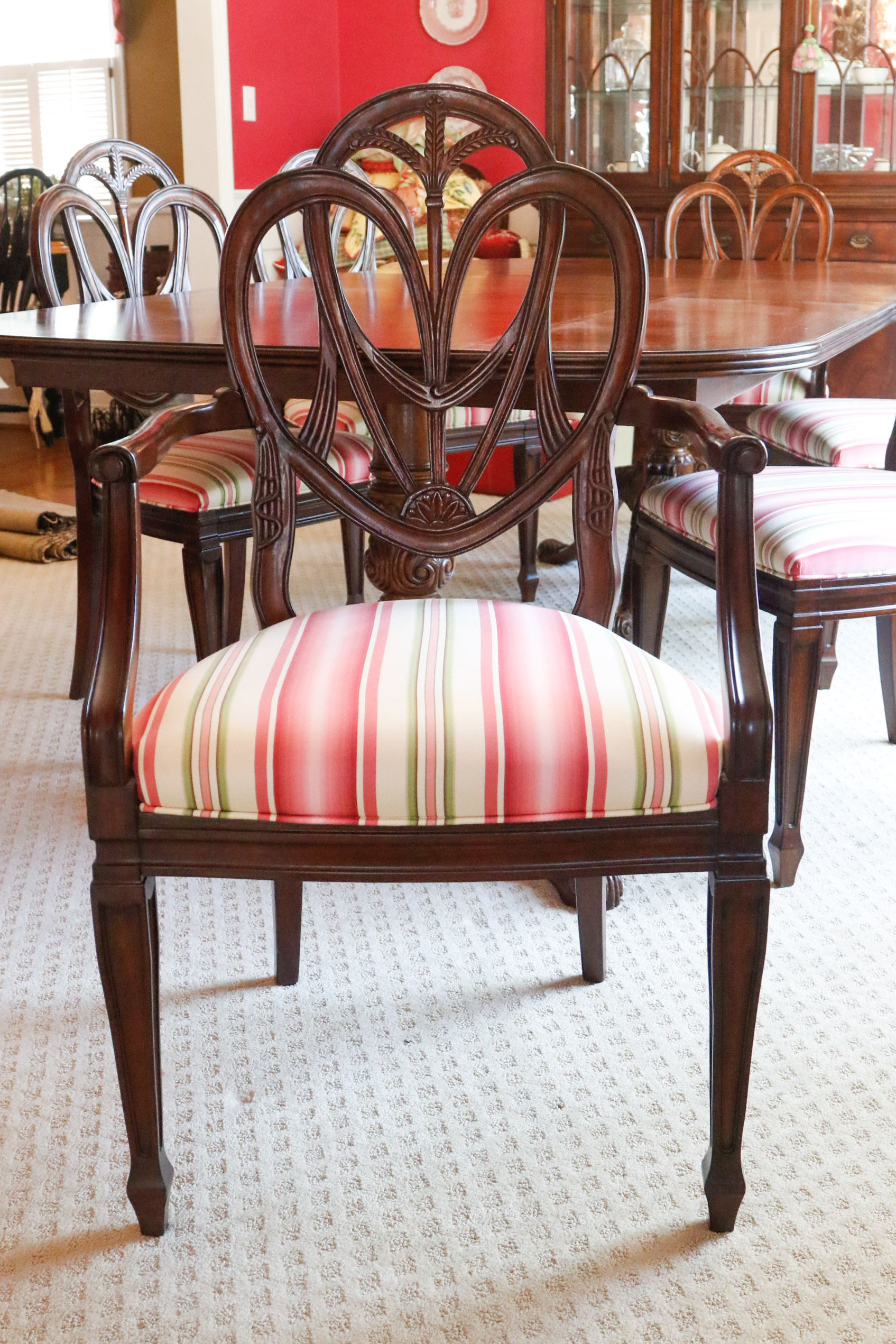 Drexel Heritage Mahogany Double Pedestal Dining Table and Chairs