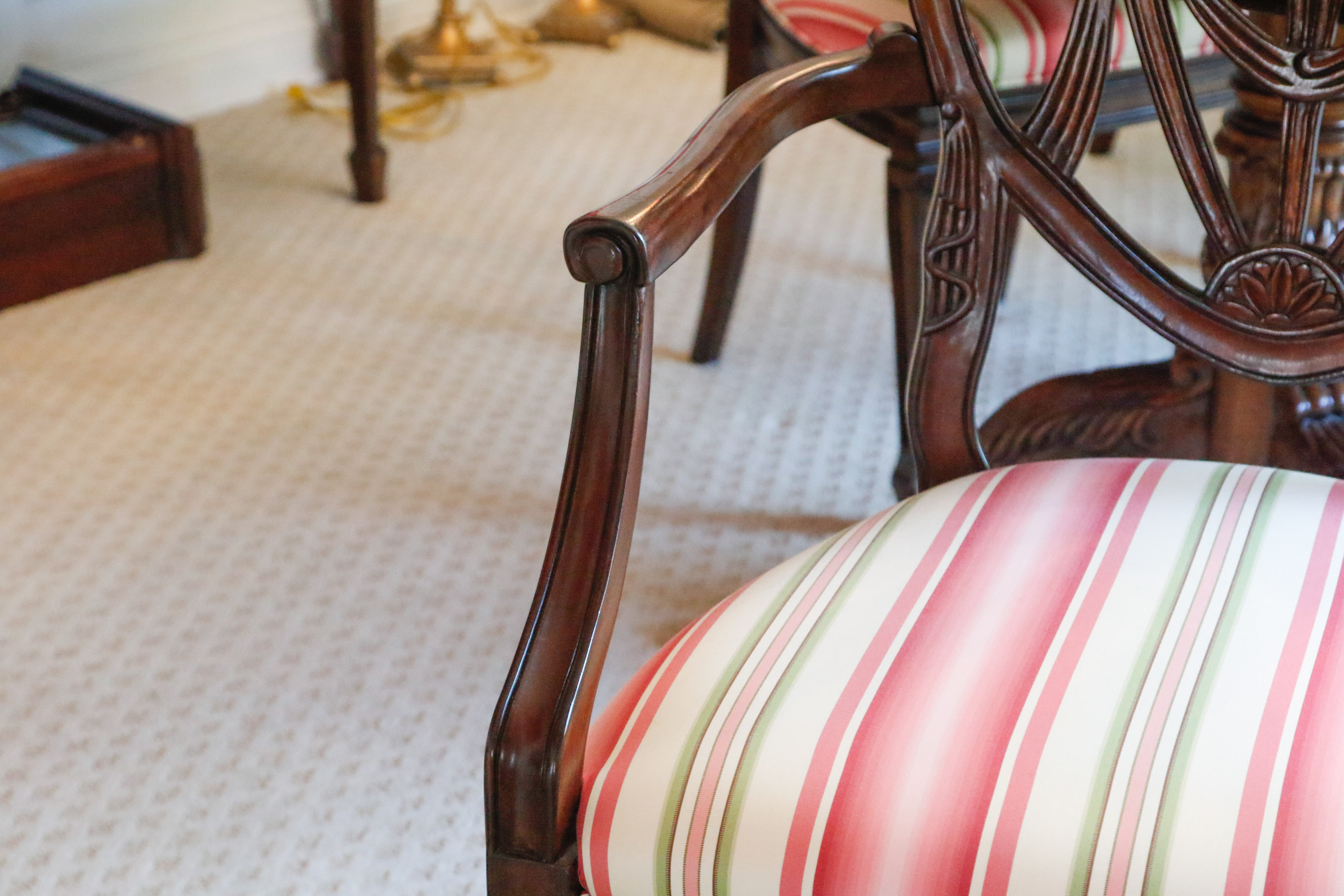 Drexel Heritage Mahogany Double Pedestal Dining Table and Chairs