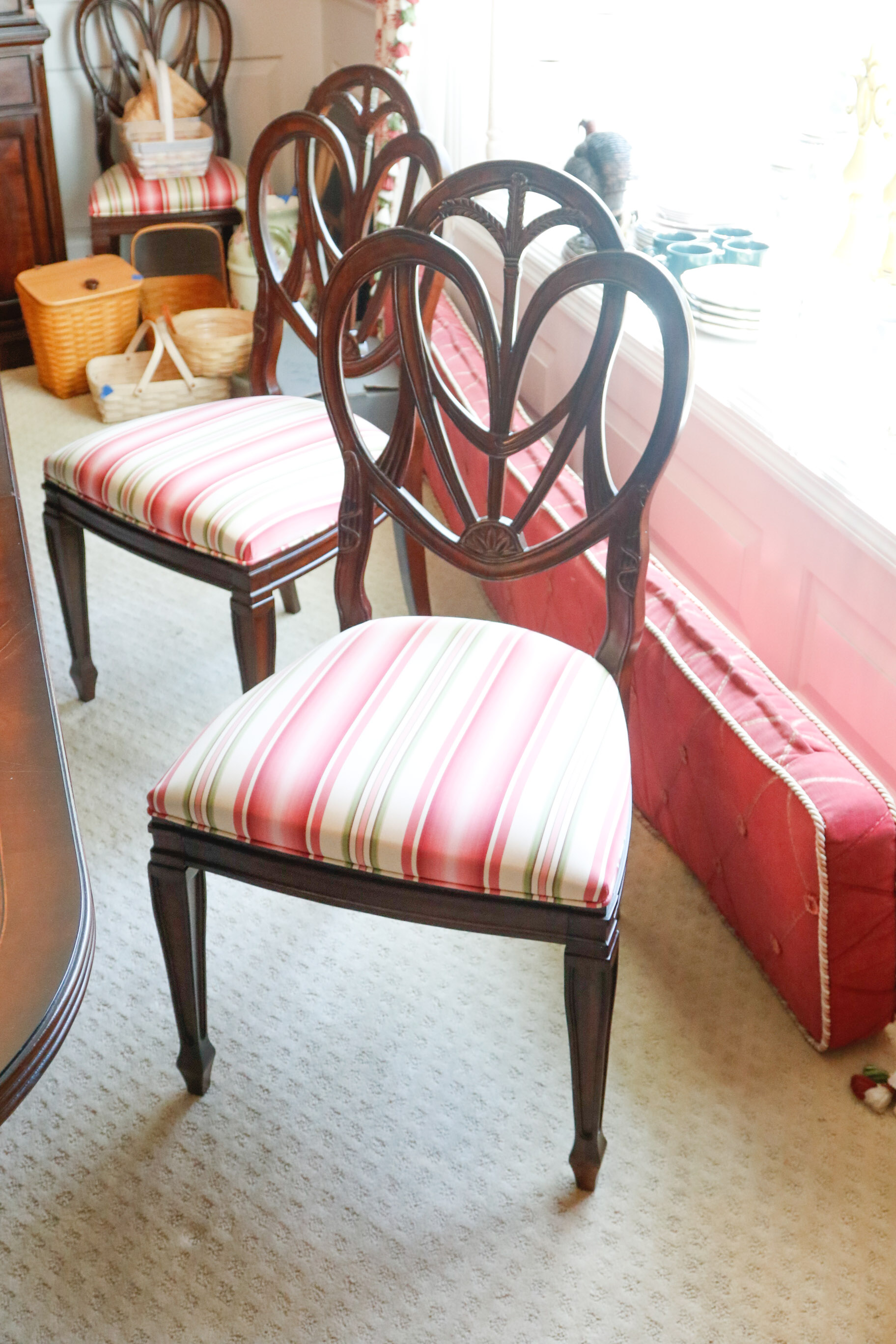 Drexel Heritage Mahogany Double Pedestal Dining Table and Chairs