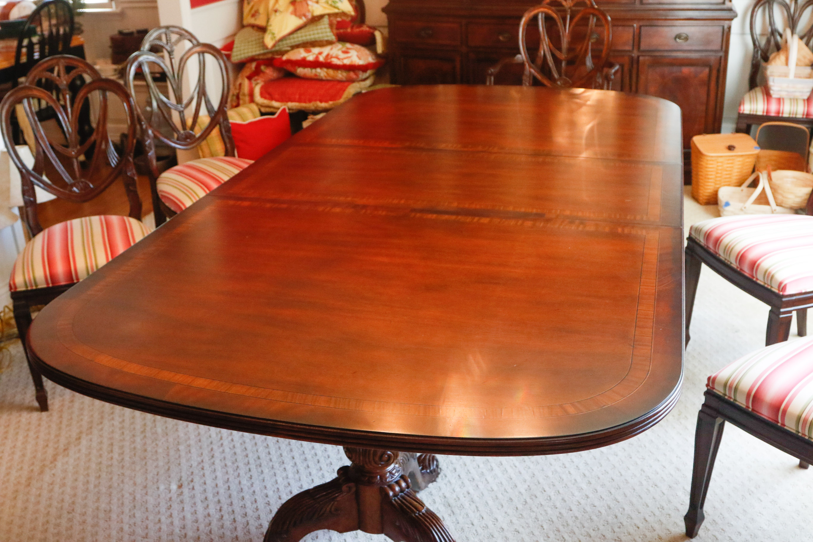 Drexel Heritage Mahogany Double Pedestal Dining Table and Chairs