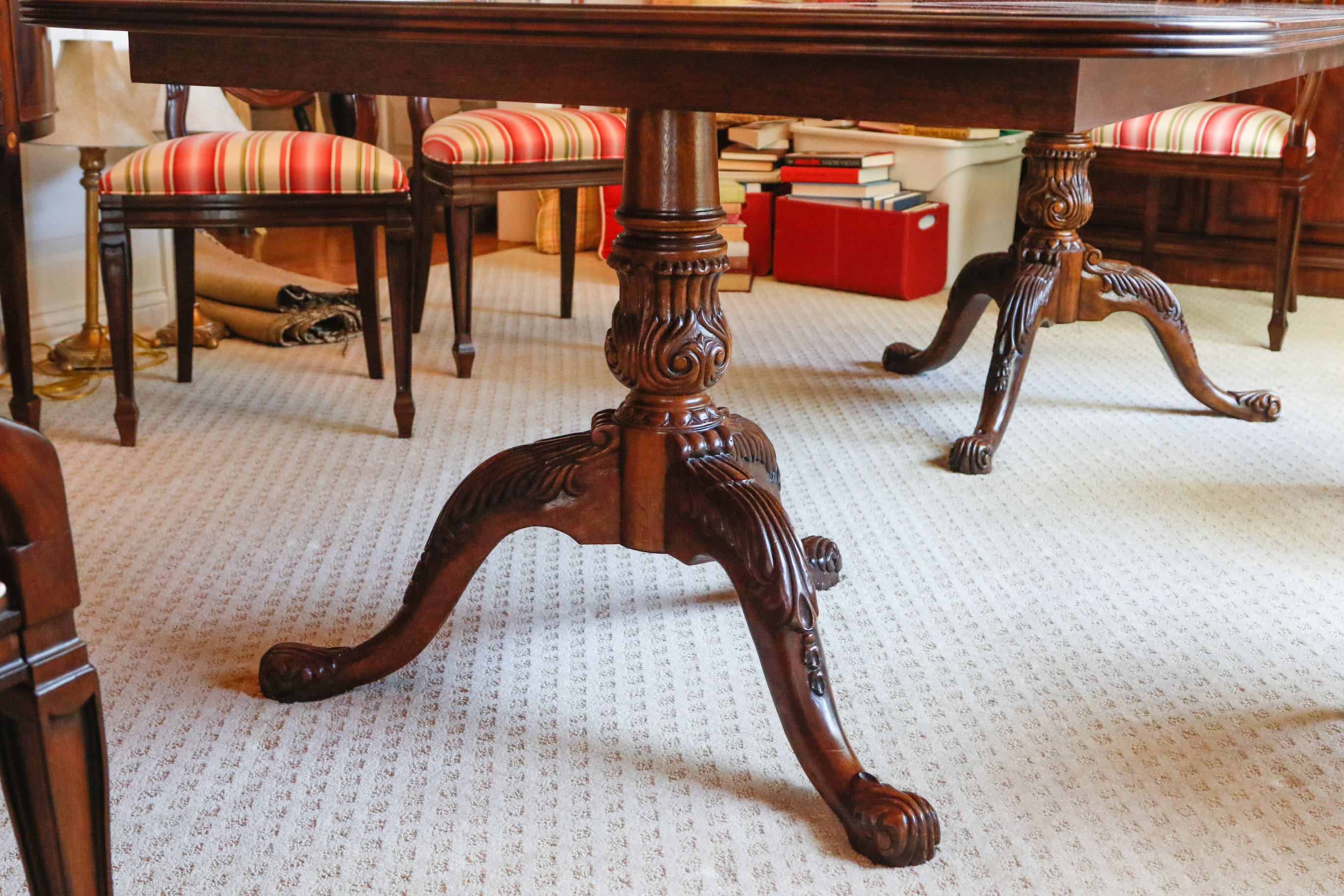 Drexel Heritage Mahogany Double Pedestal Dining Table and Chairs