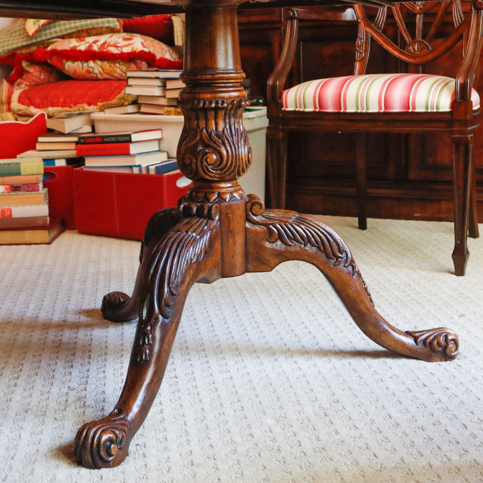 Drexel Heritage Mahogany Double Pedestal Dining Table and Chairs