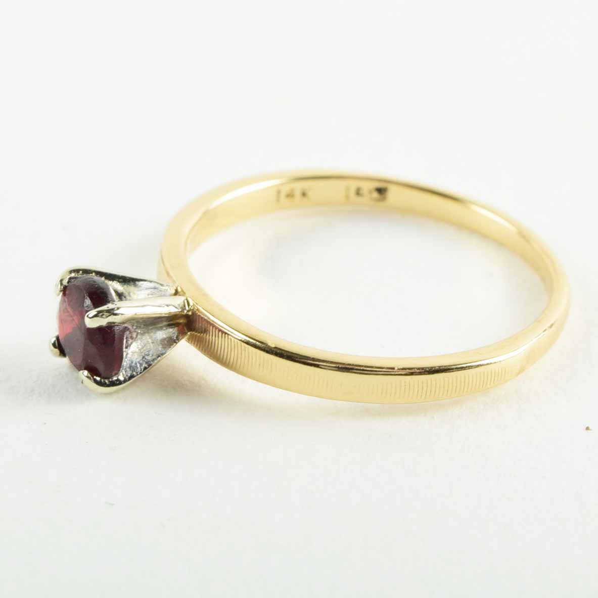 Woman's 14K Gold Garnet Ring