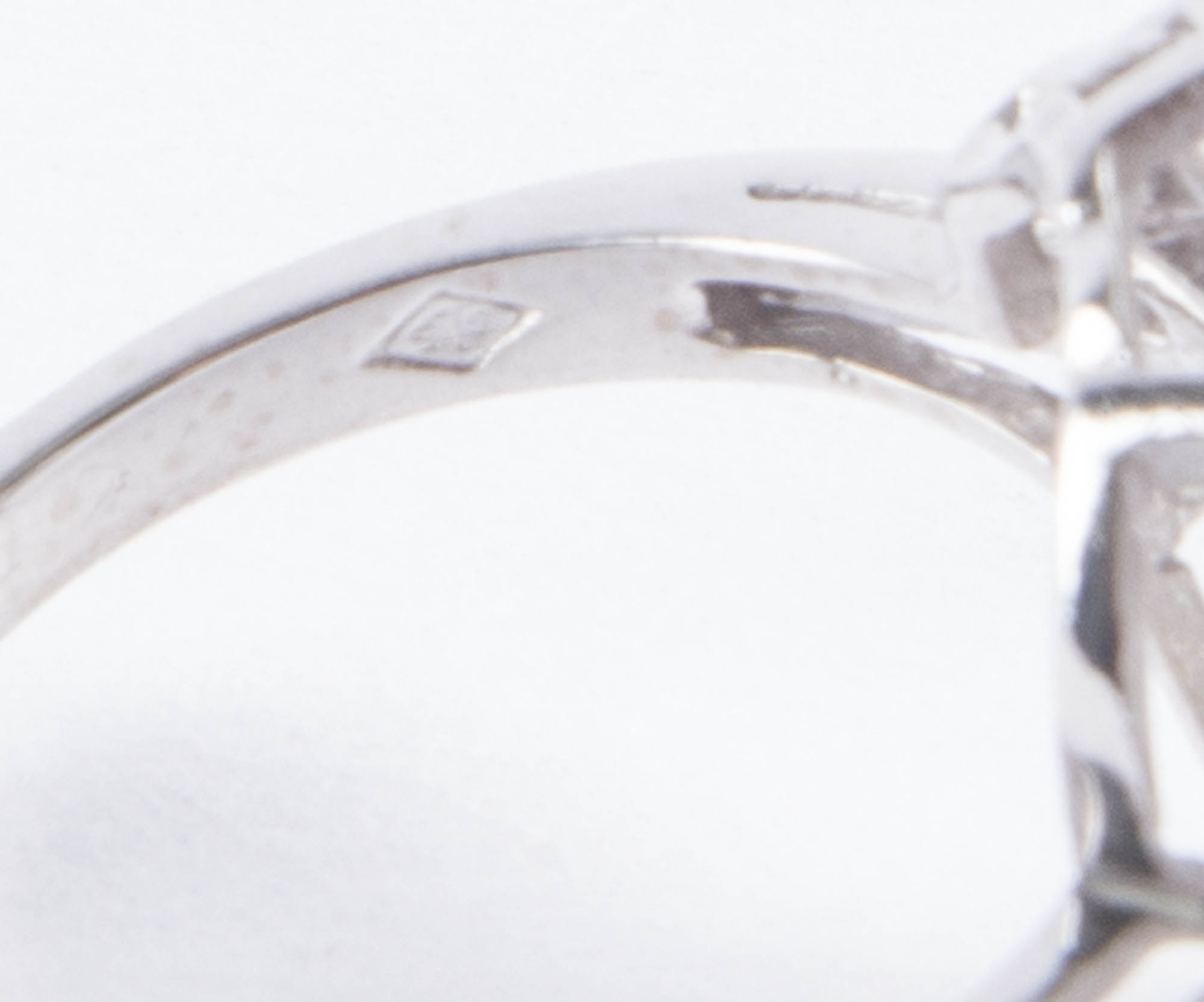 14K White Gold Diamond Ring
