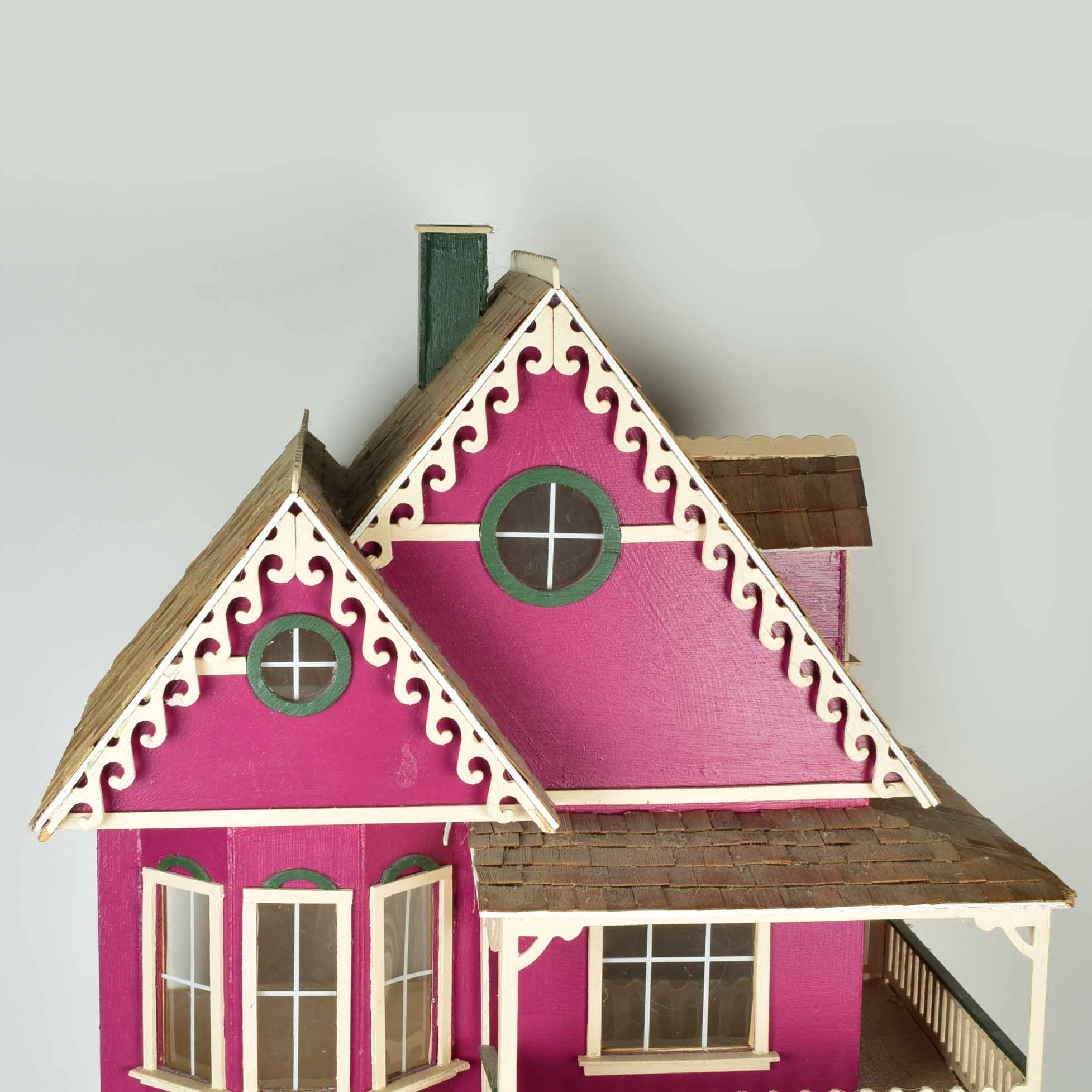 Victorian Style Electrified Dollhouse in Pink