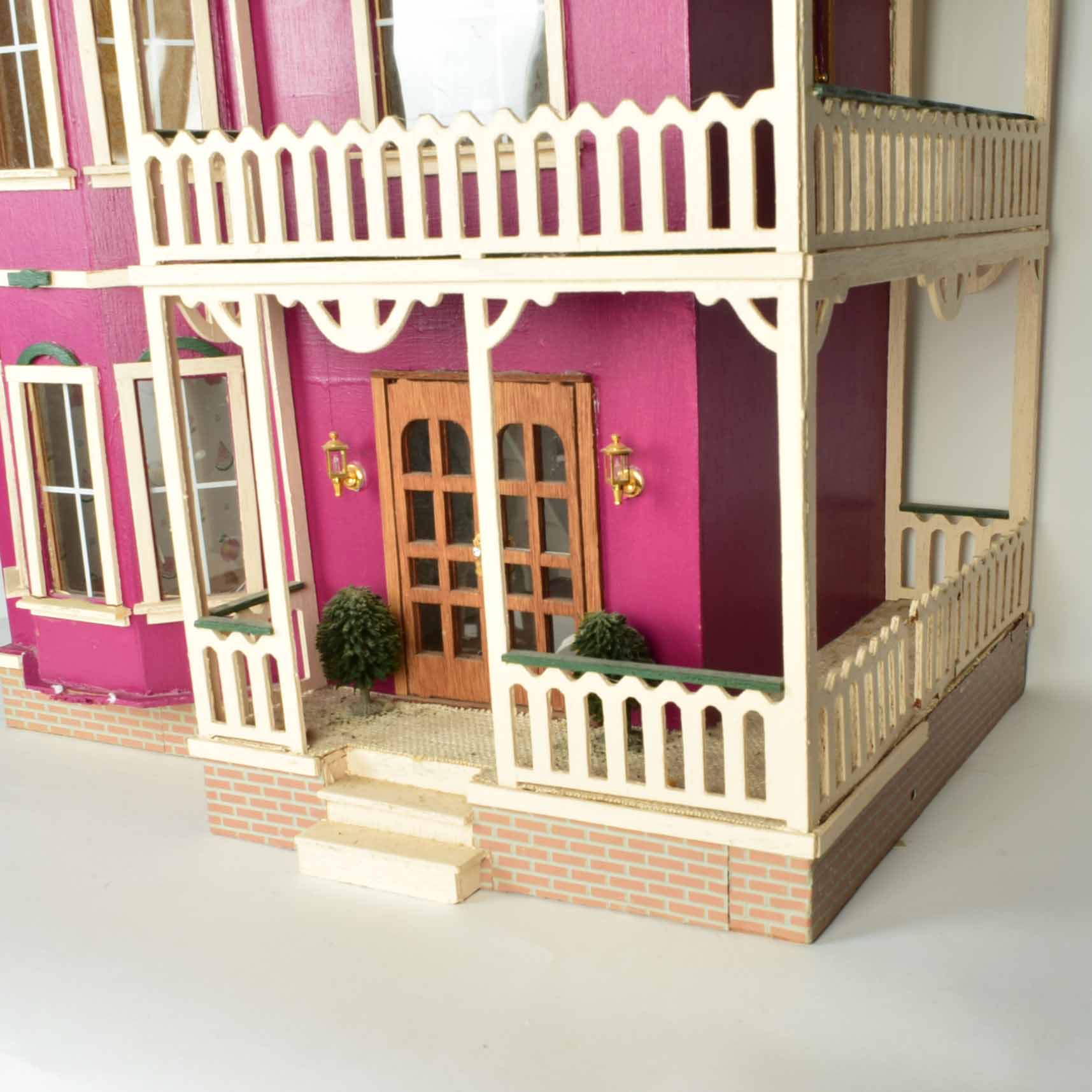Victorian Style Electrified Dollhouse in Pink