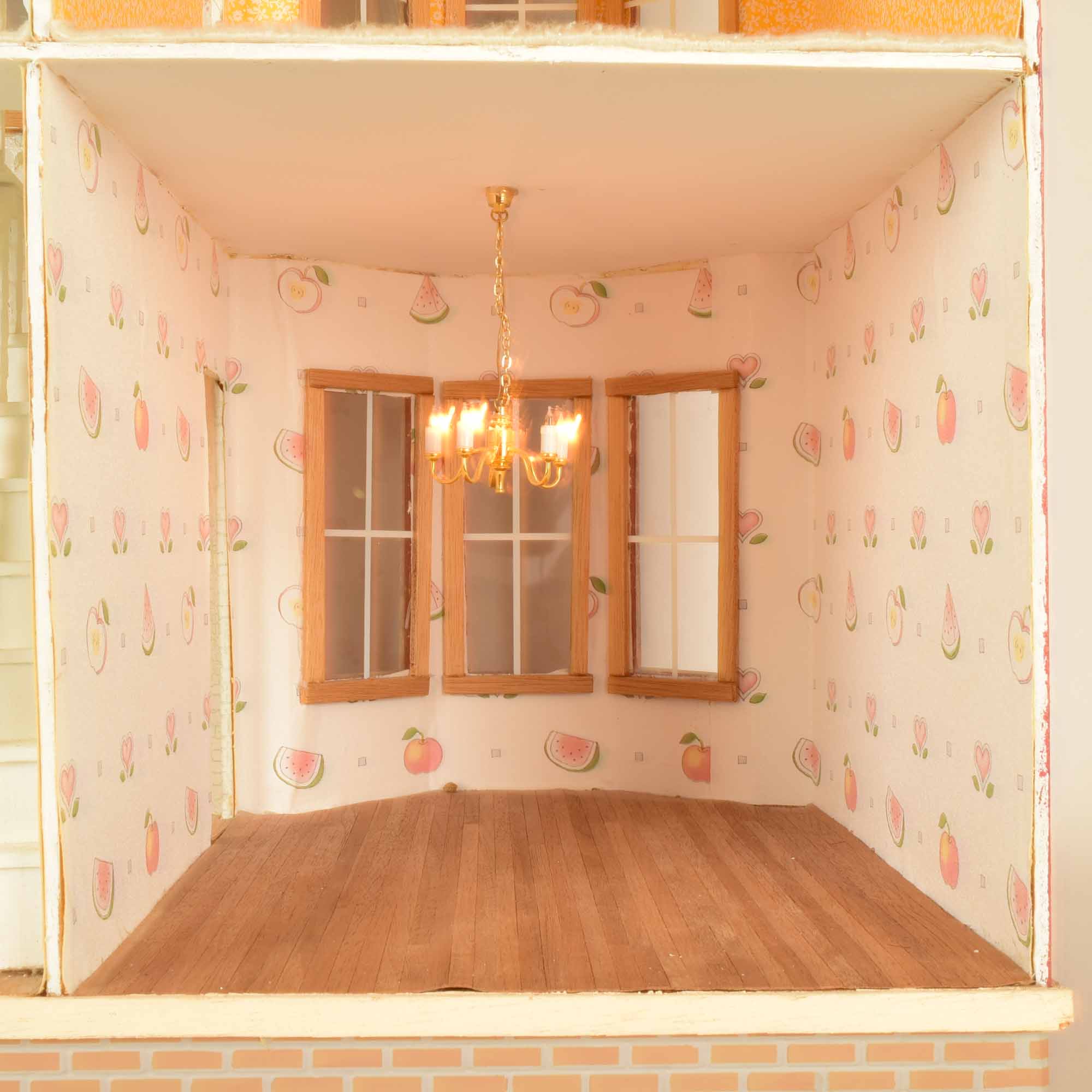 Victorian Style Electrified Dollhouse in Pink