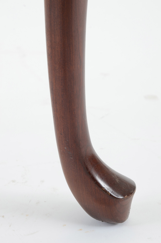 CM Furniture Mahogany Finish Side Table