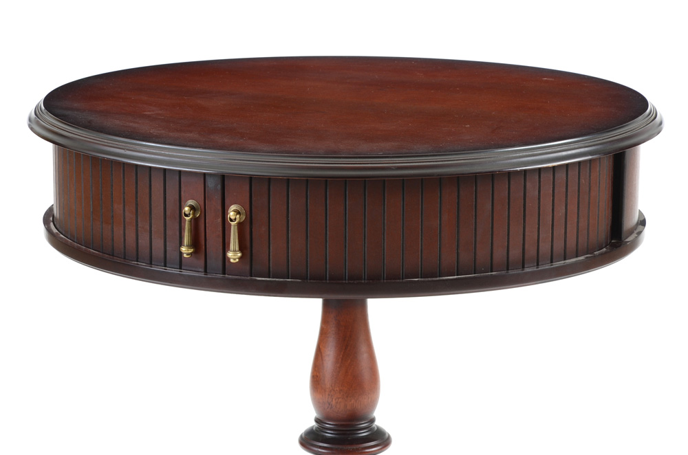 Round Mahogany Finish Accent Table