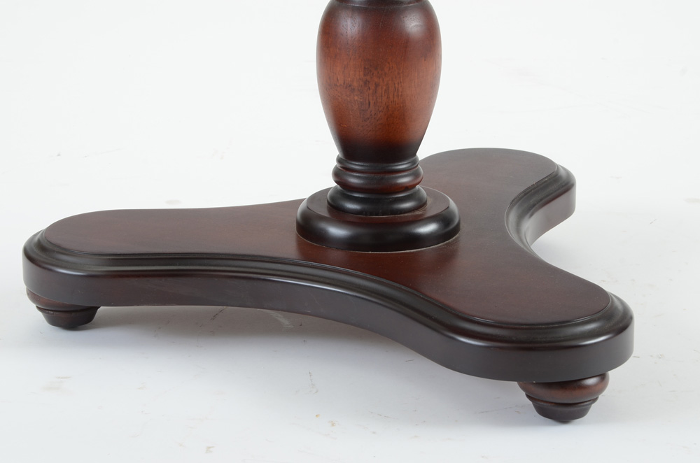Round Mahogany Finish Accent Table