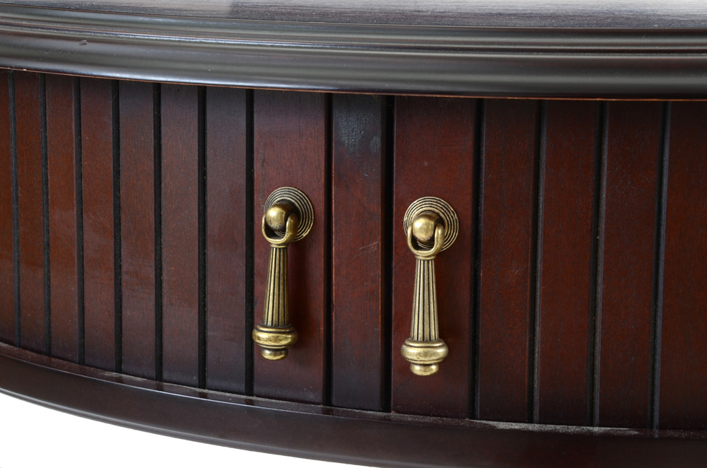 Round Mahogany Finish Accent Table