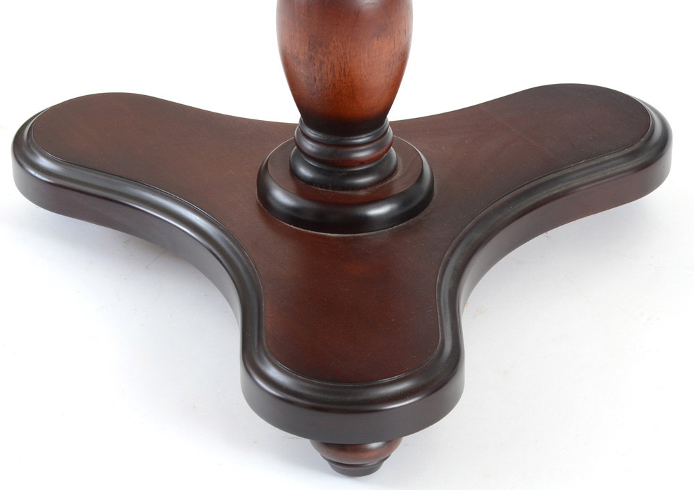 Round Mahogany Finish Accent Table