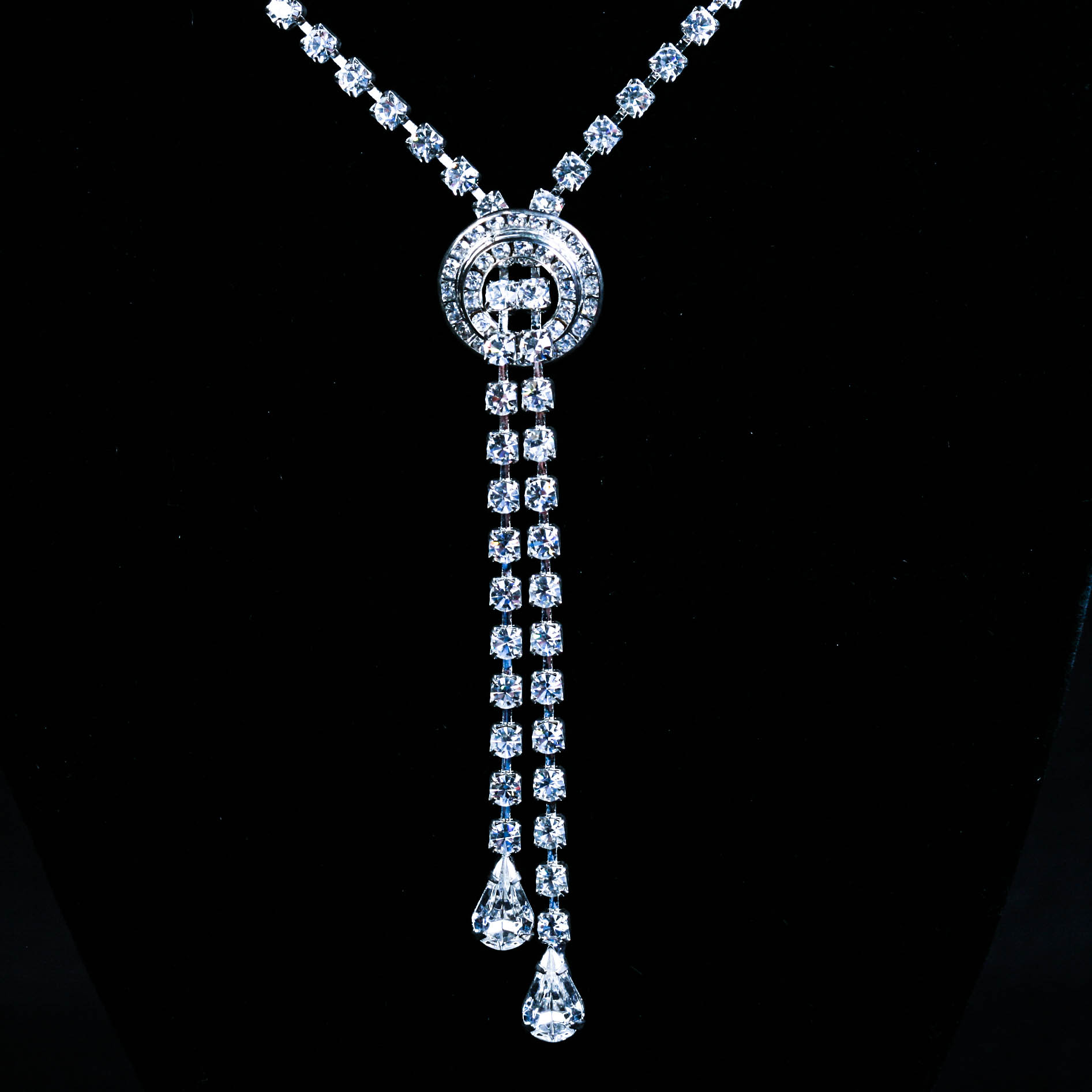 Dangle Rhinestone Necklace