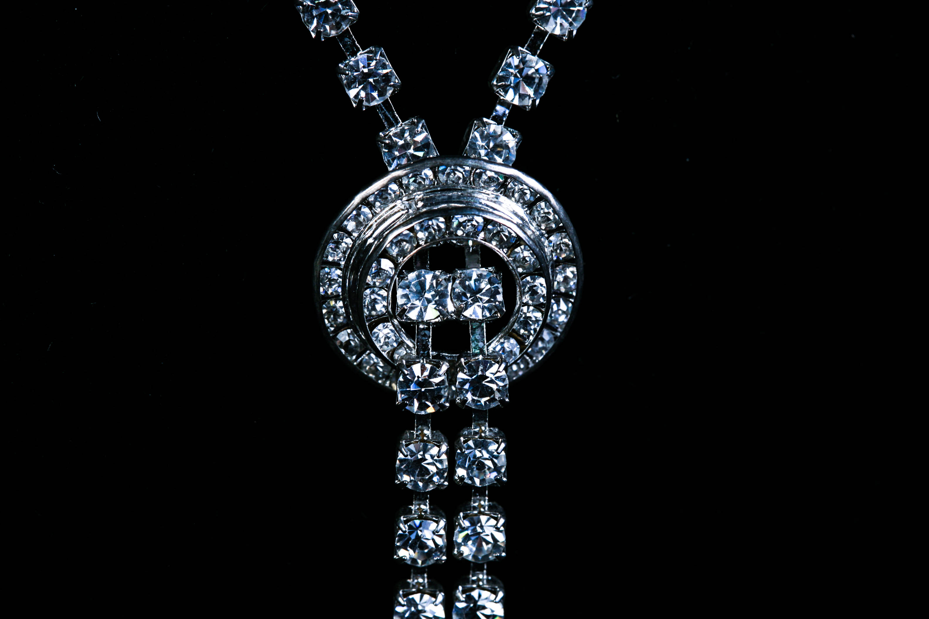 Dangle Rhinestone Necklace