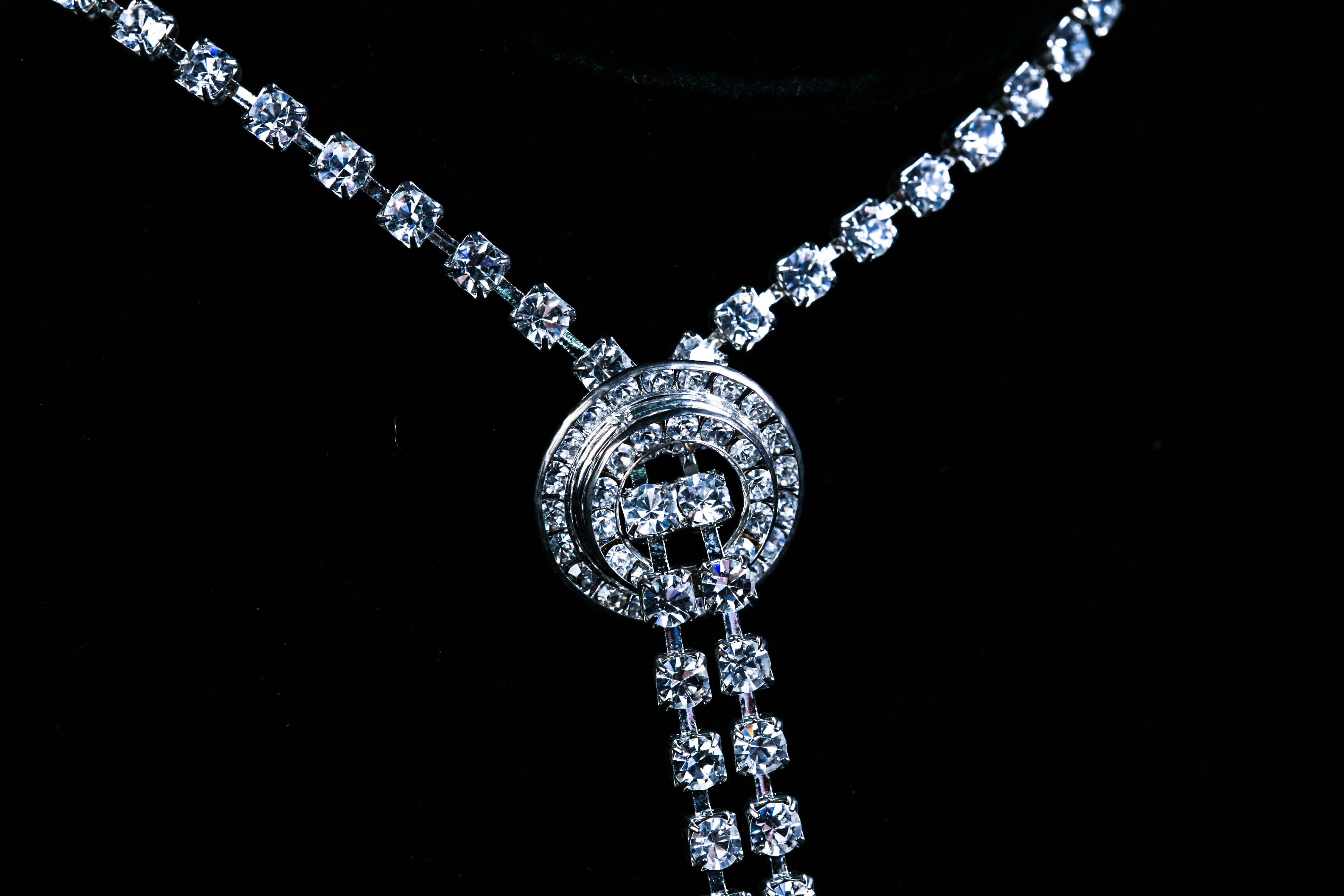 Dangle Rhinestone Necklace