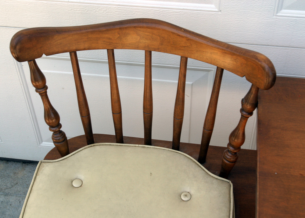 Vintage Gossip Bench