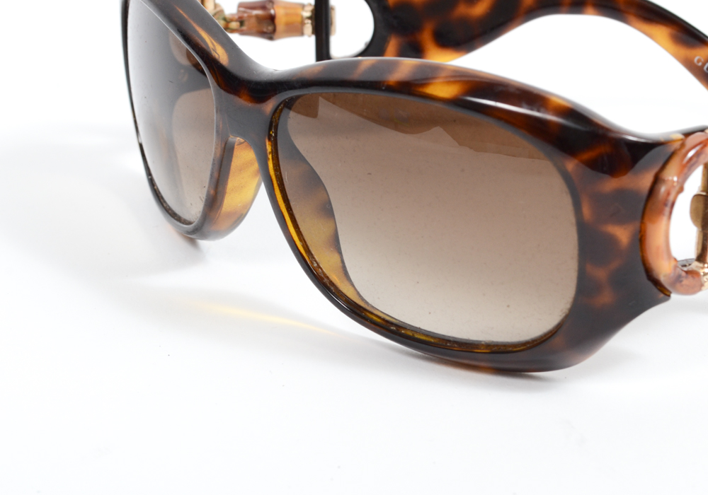 Gucci Tortoise Shell Look Sunglasses in Case