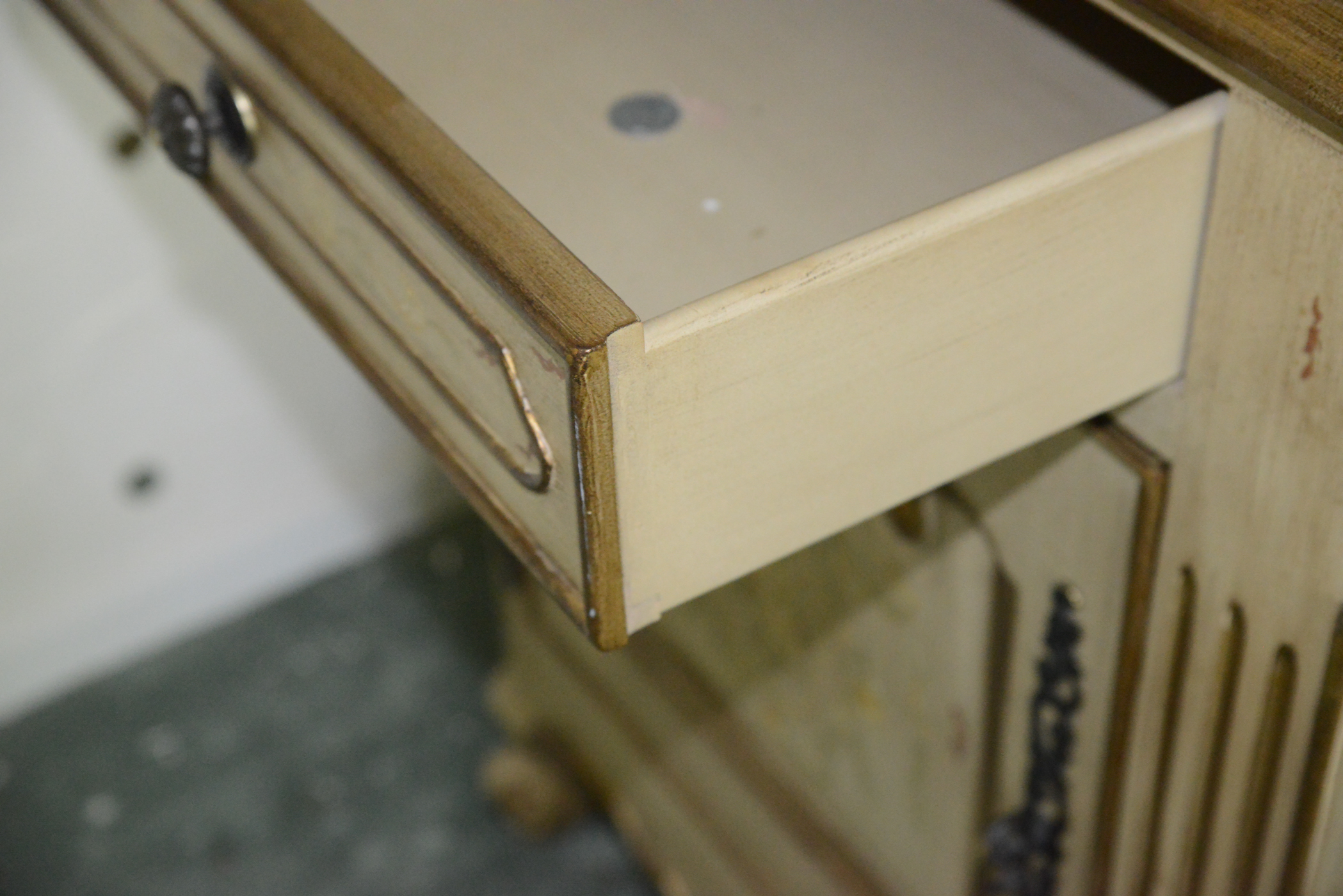 Pennsylvania House Console