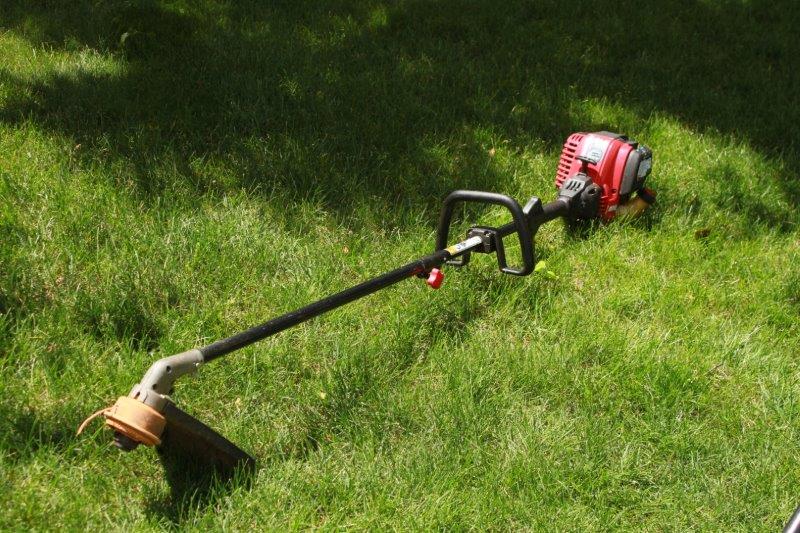 TroyBilt 4 Cycle Weed Eater
