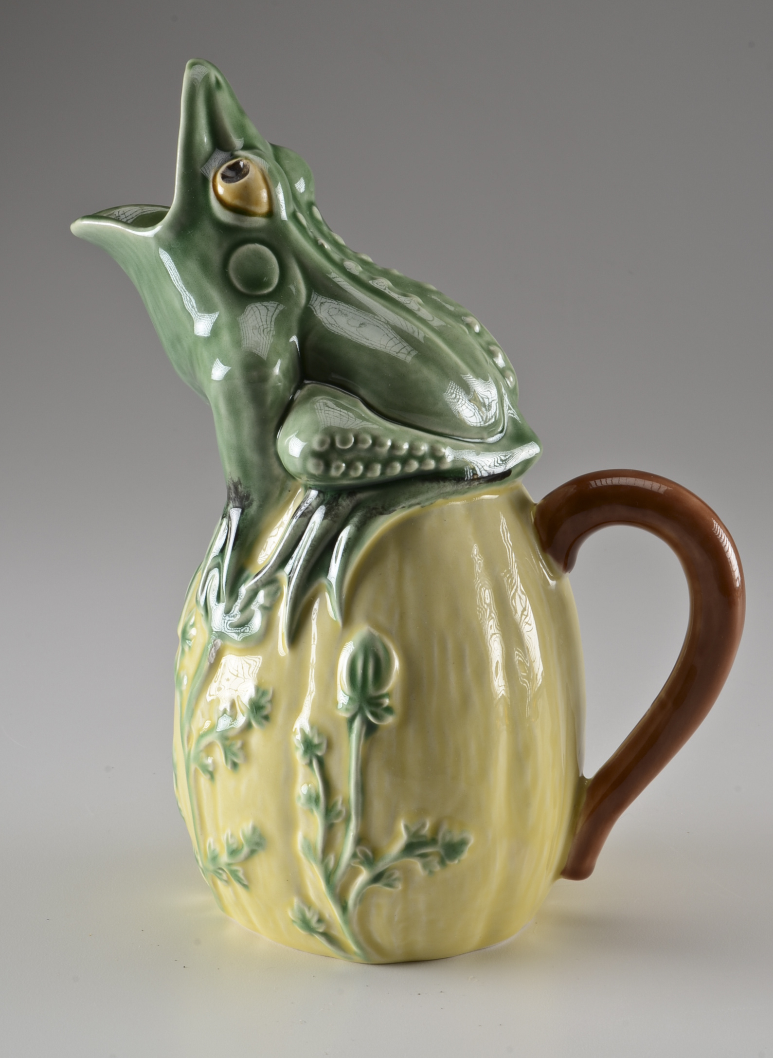 Metal Frog Candle Lamp and Frog Pitcher