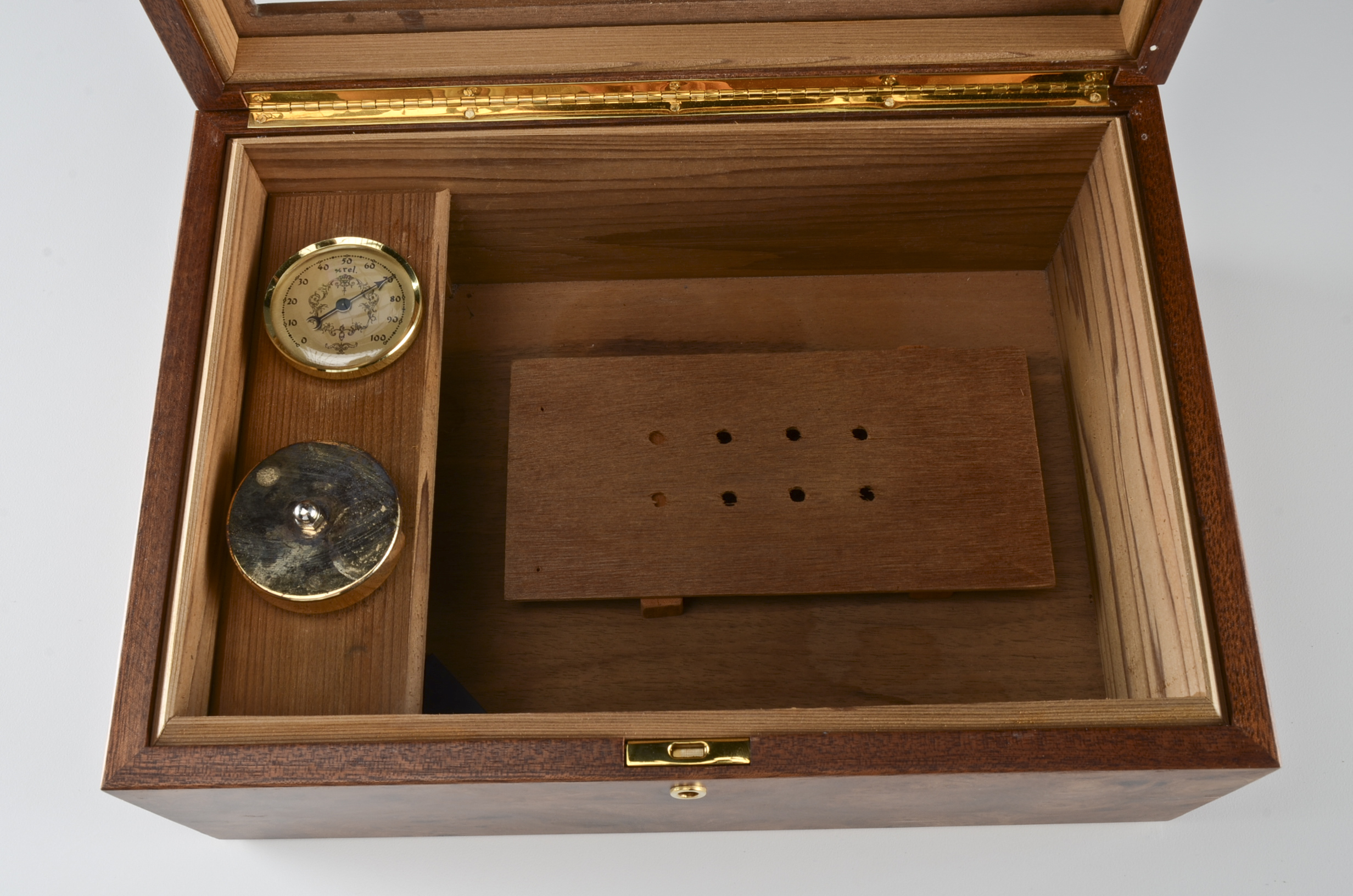 Credo Italian Burled Elm Wooden Humidor