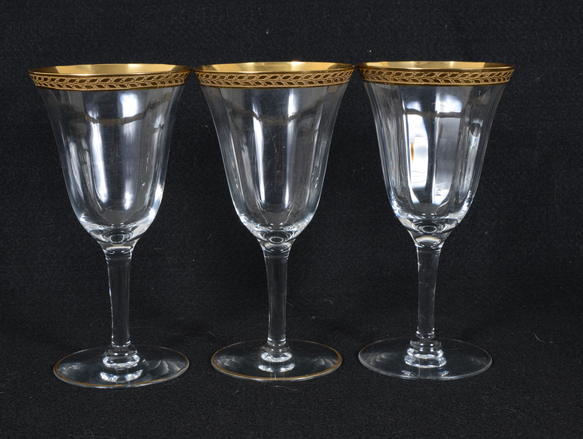 Gold Tone Encrusted Leaf Band Glassware Set