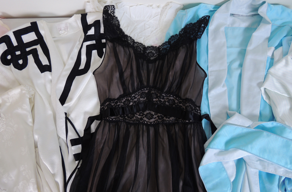 Vintage Women's Nightgowns and Robes