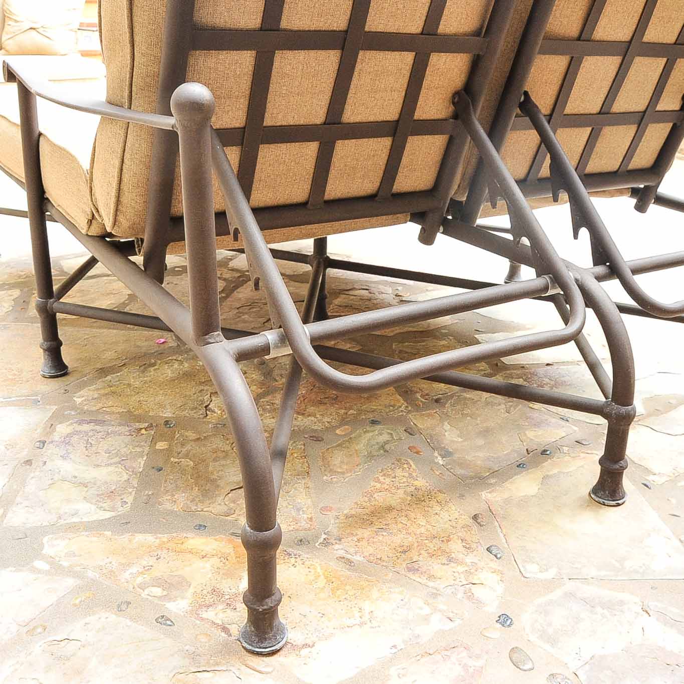 Iron Frame Double Chaise Lounge