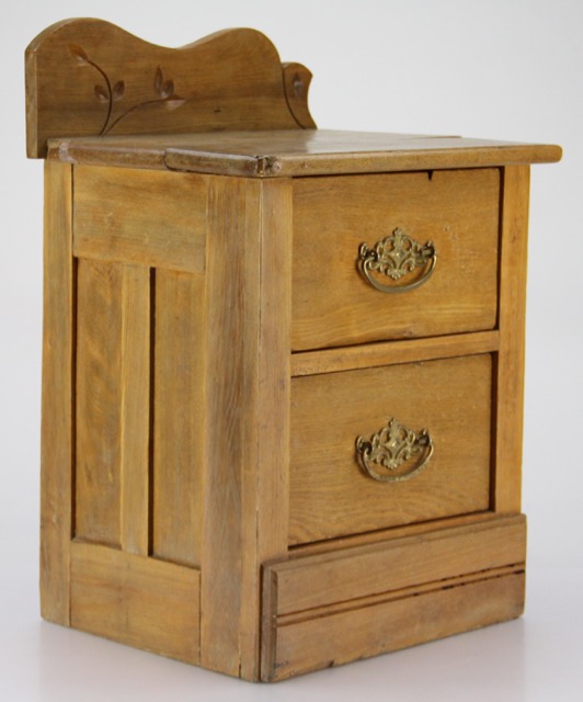Small Oak Cabinet with Drawers