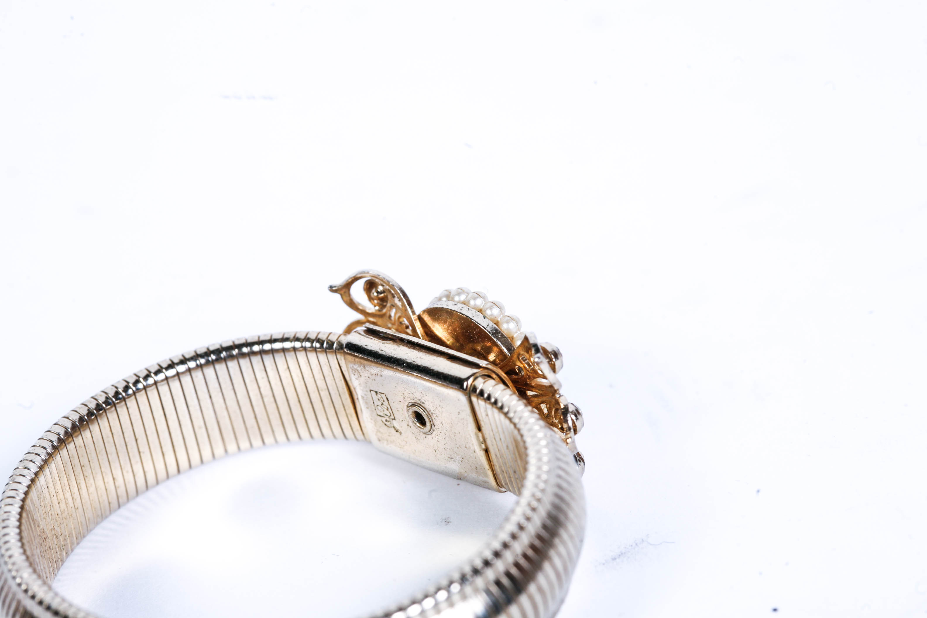 Signed Coro Cameo Bracelet, Pegasus Mark (1945-1979) and Scarf Clip