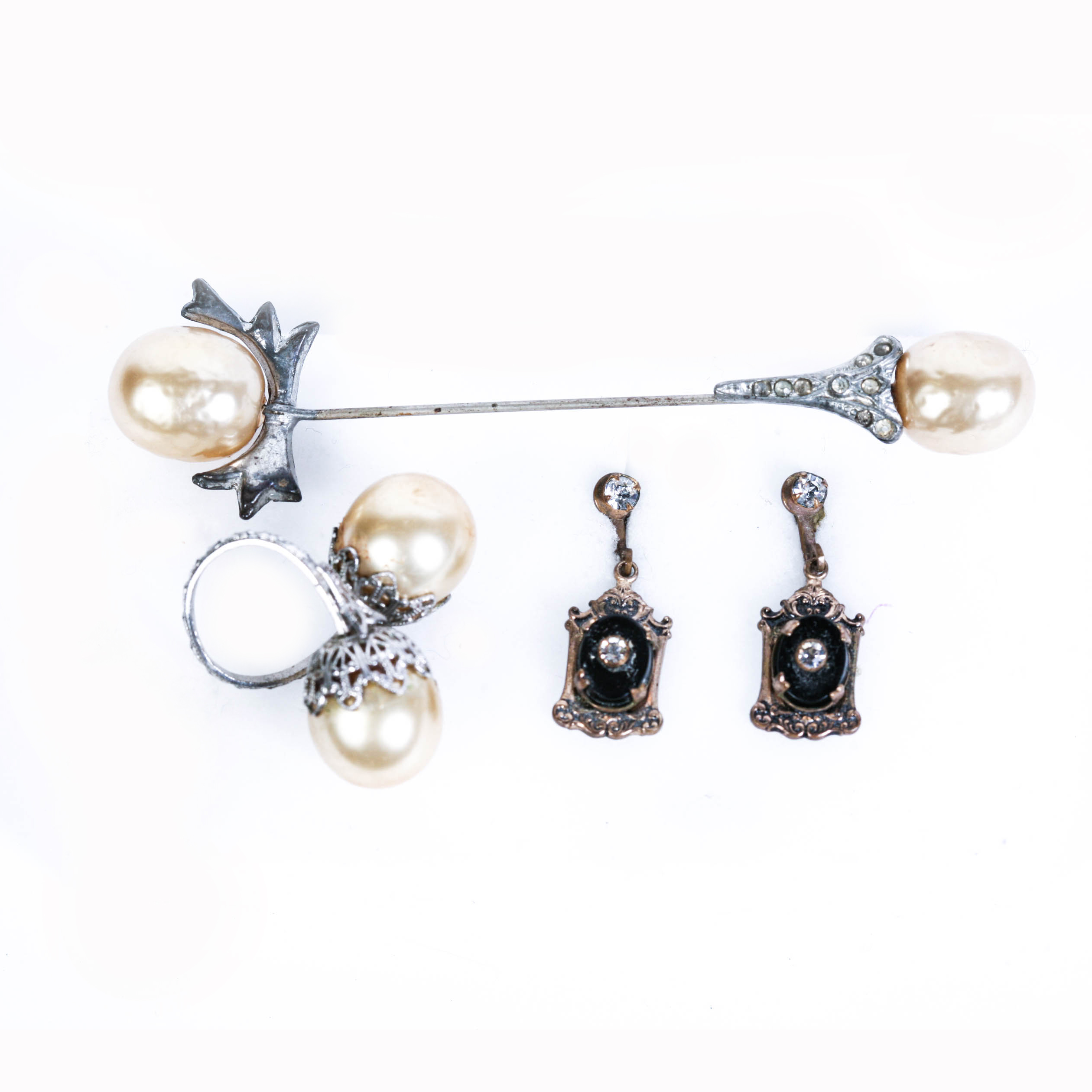 1890 - 1910 Edwardian Blister Mabe Pearl Jabot Stick Pin