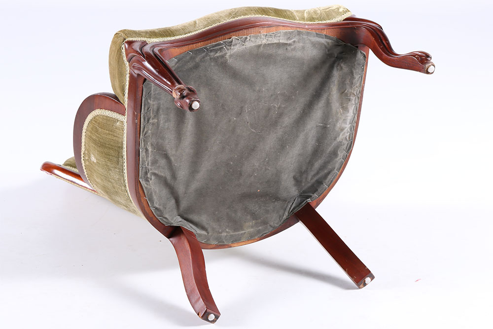 Victorian Style Parlor Chair