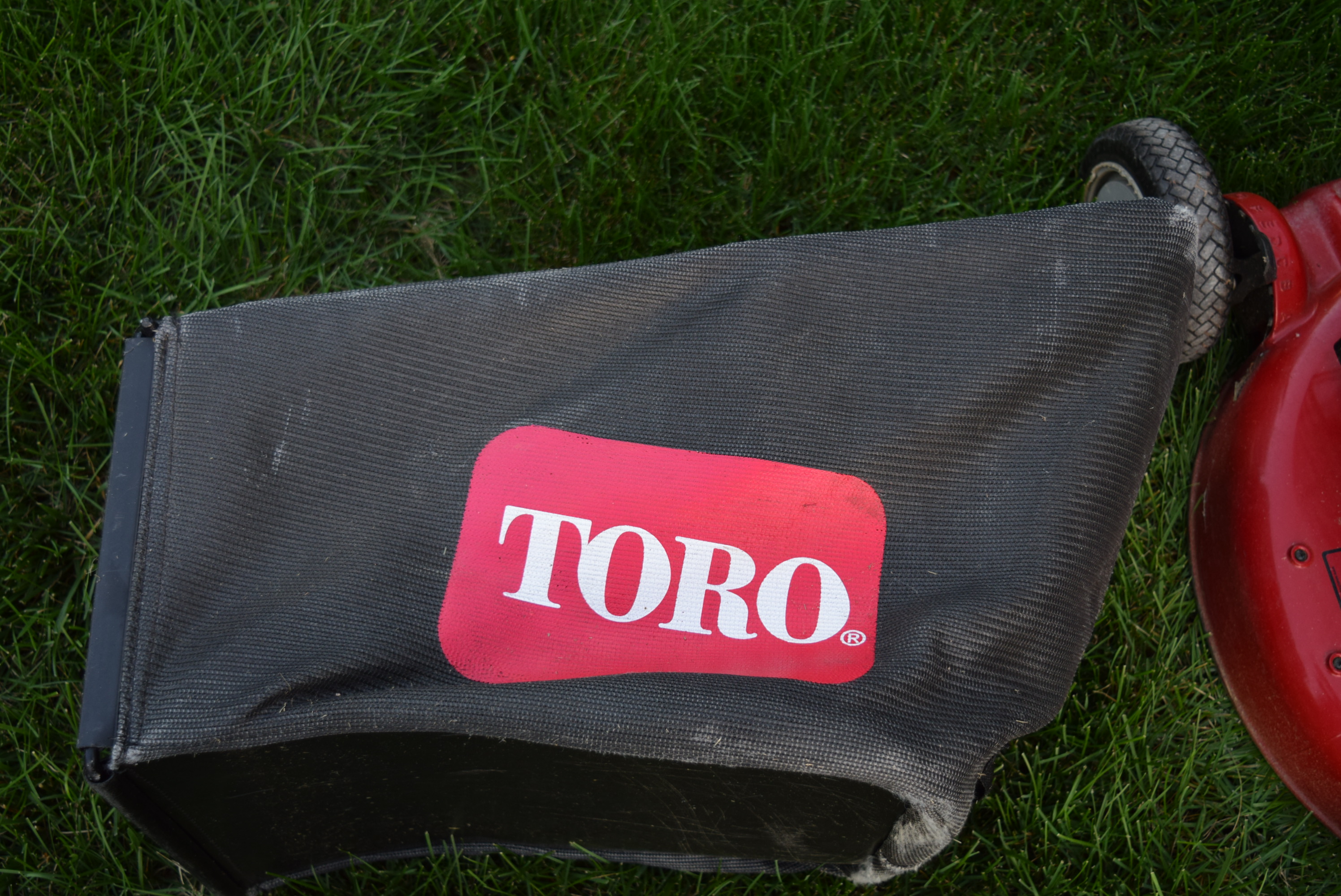 Toro SR4 Super Recycler Self-Propelled Lawn Mower with Bag