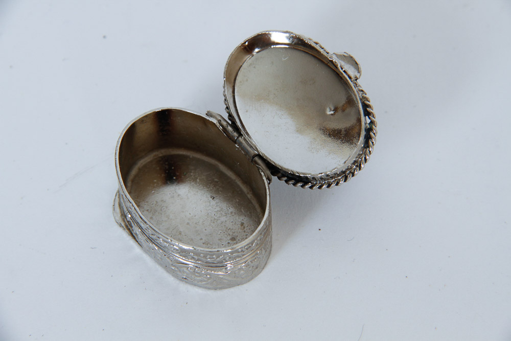 Collection of Vintage Items