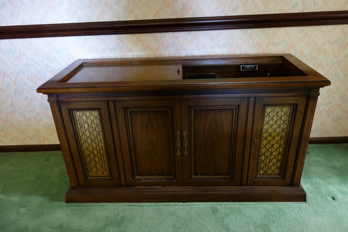 Mid-Century Magnavox Micromatic Console Stereo and 8 Track Tape