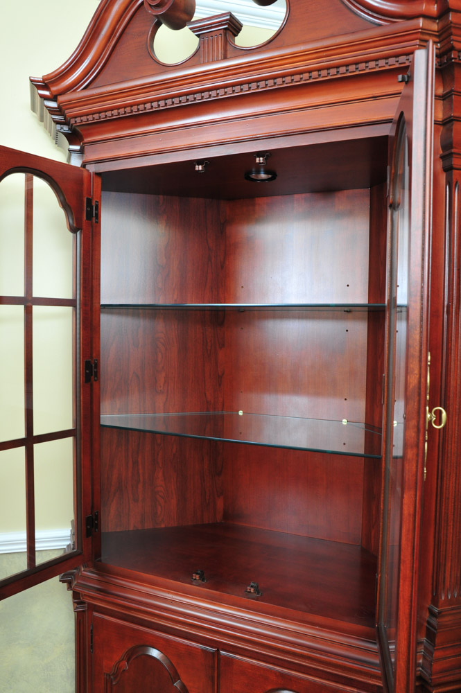 Thomasville Cherry Veneer Corner Cabinet