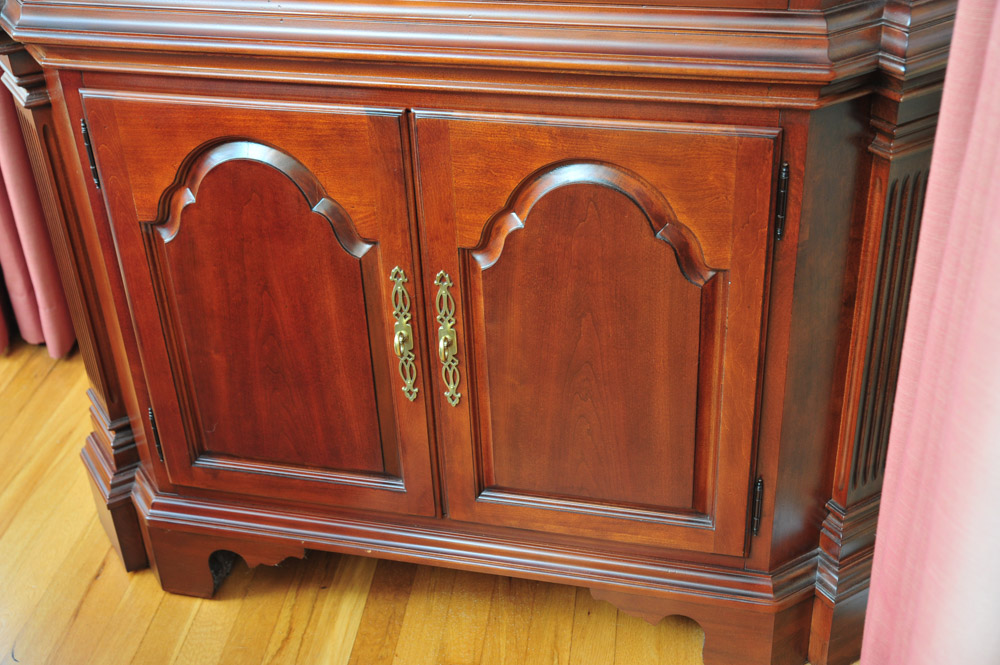 Thomasville Cherry Veneer Corner Cabinet
