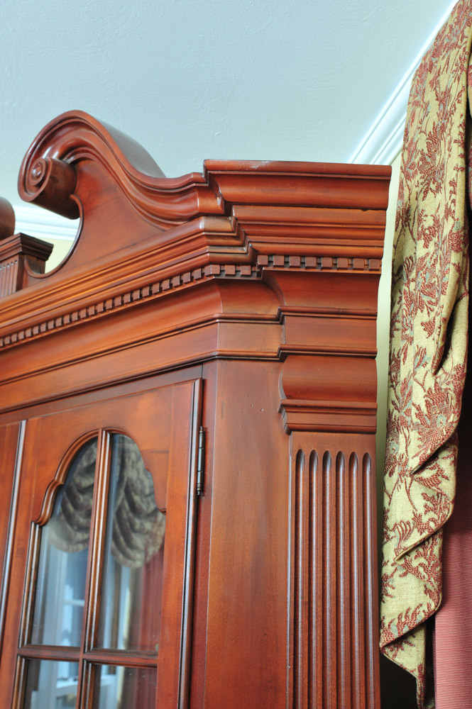 Thomasville Cherry Veneer Corner Cabinet