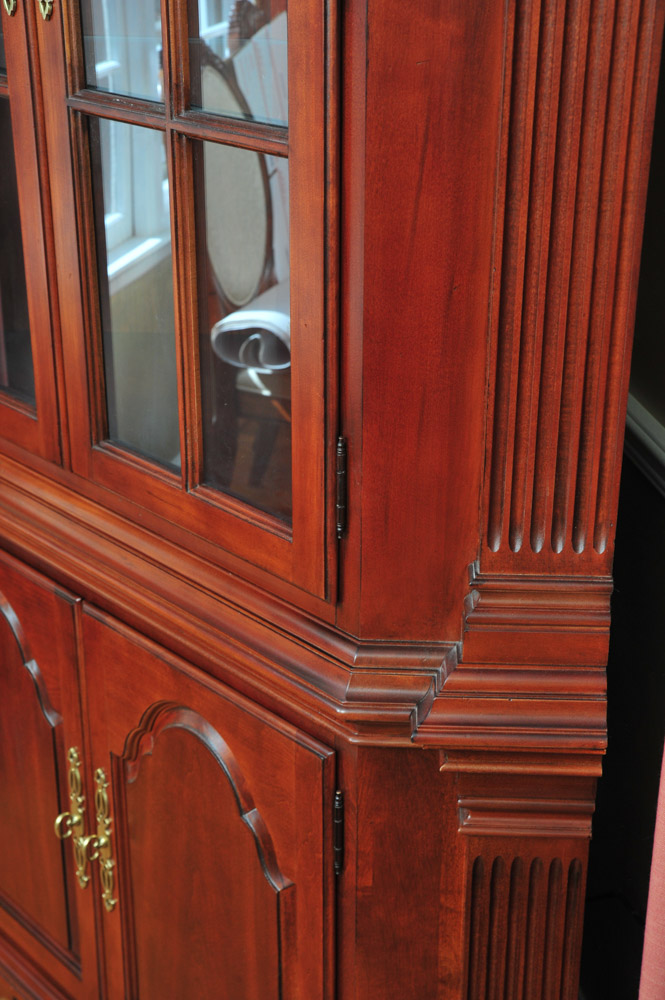 Thomasville Cherry Veneer Corner Cabinet