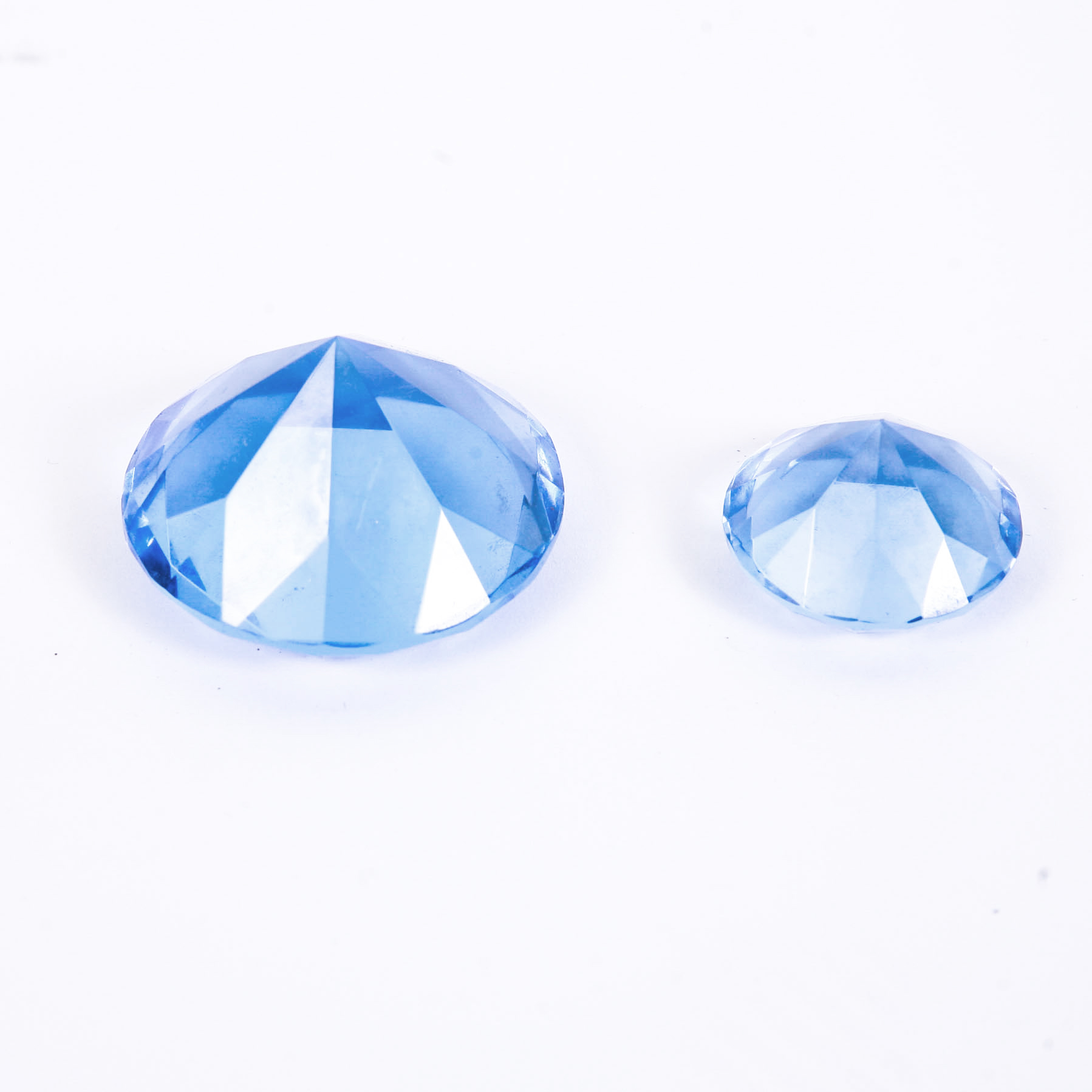 Figural Diamond Crystal Paperweight by Oleg Cassini in Box