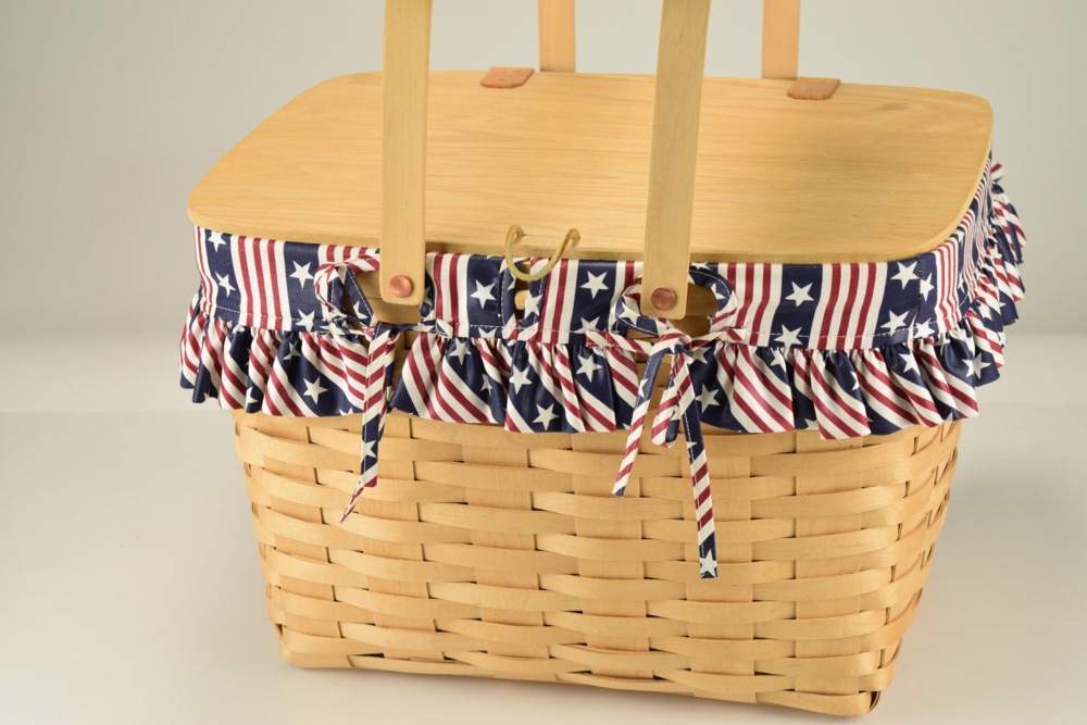 Large Longaberger Classic Picnic Basket with Two Liners and Stand
