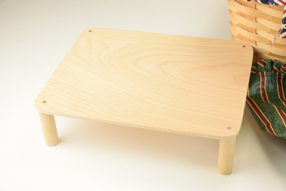 Large Longaberger Classic Picnic Basket with Two Liners and Stand