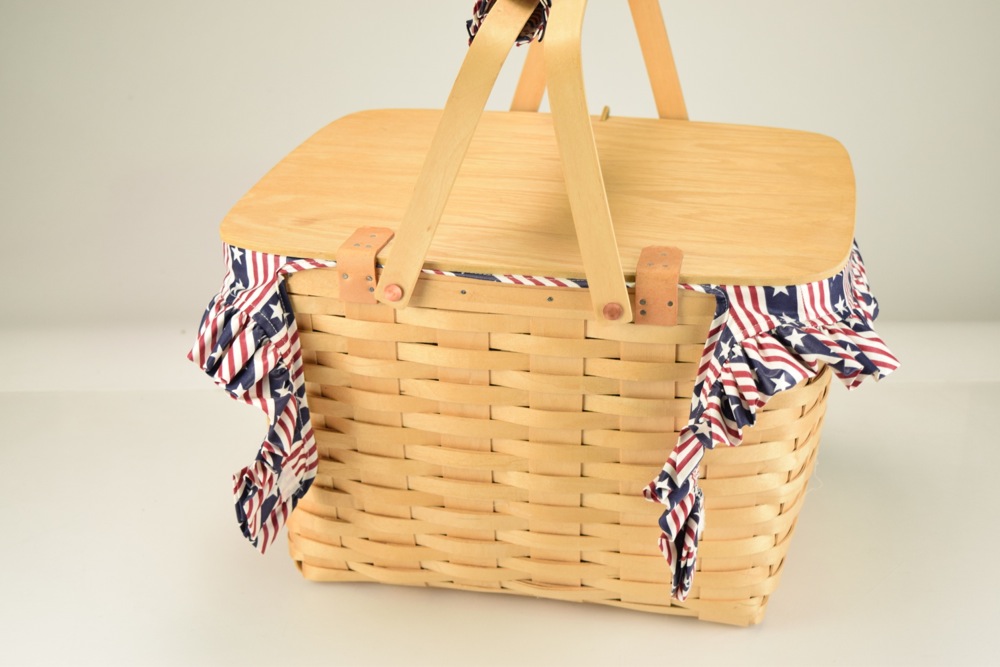 Large Longaberger Classic Picnic Basket with Two Liners and Stand