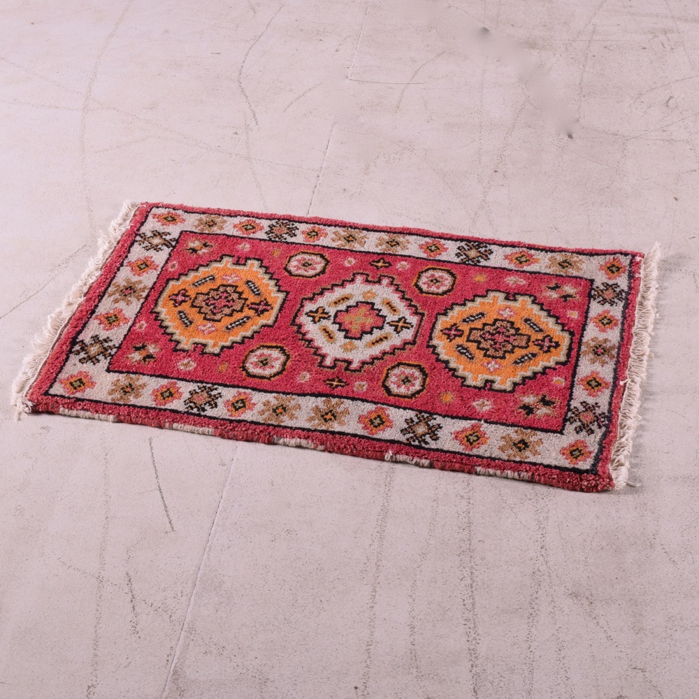 Handwoven Indian Wool Serapi Area Rug