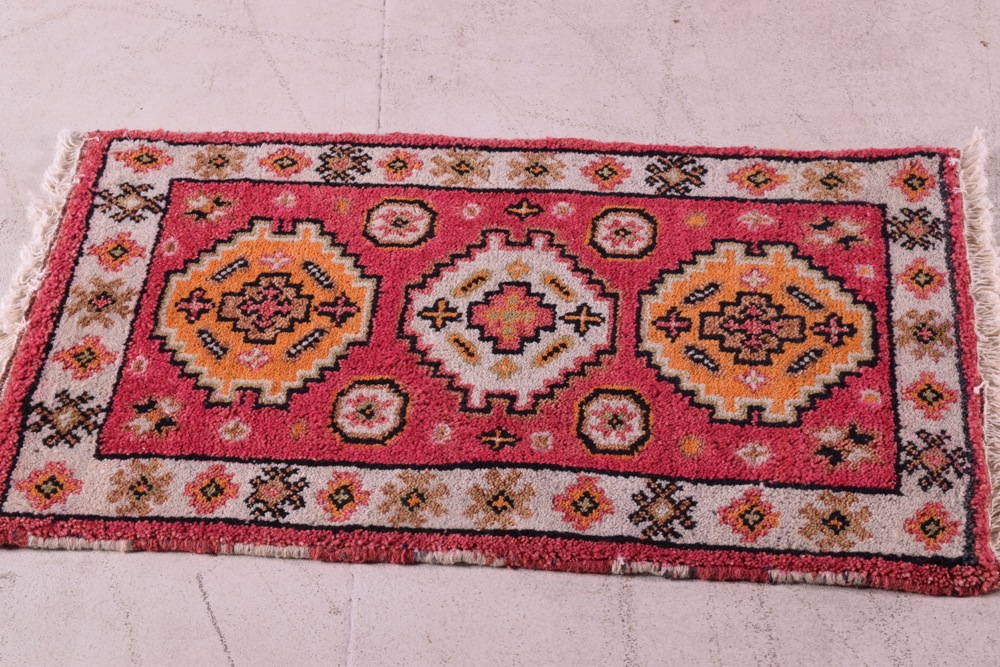 Handwoven Indian Wool Serapi Area Rug