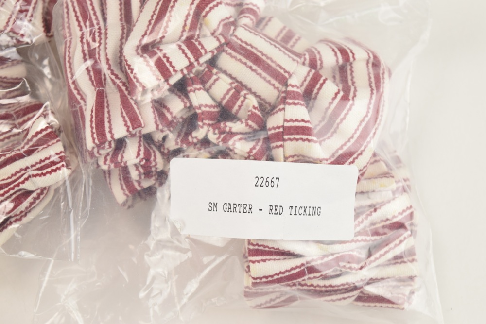 Longaberger Basket Company Red Sweetheart Pattern Garters