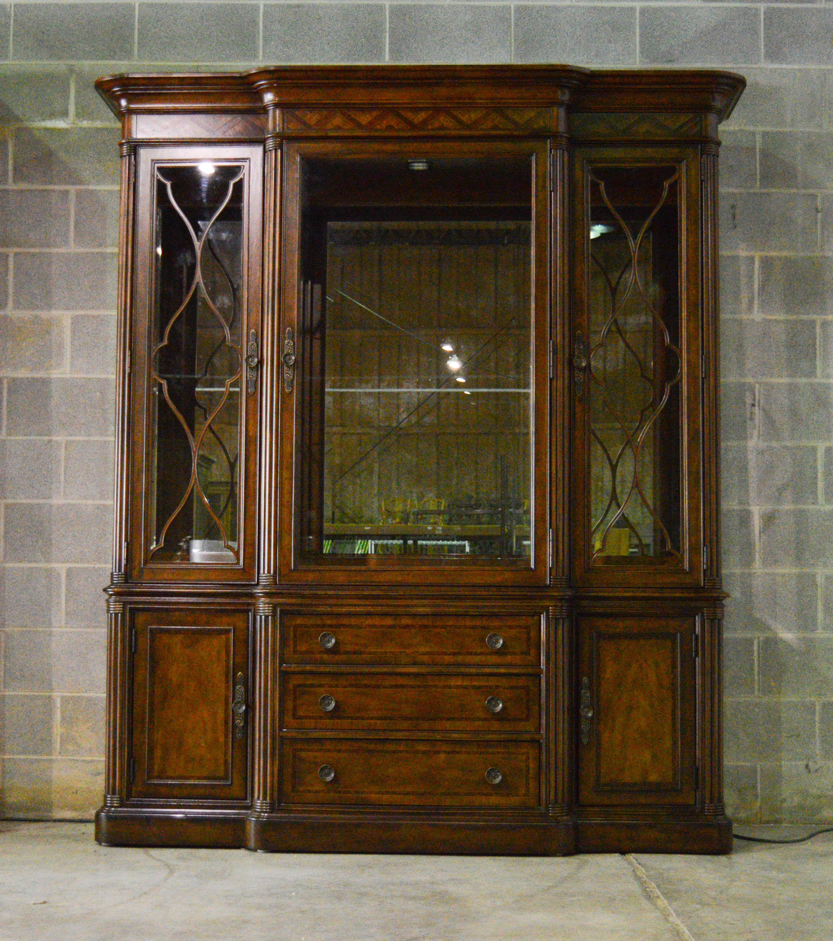Thomasville China Cabinet